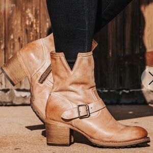 Freebird Carlito Tan Distressed Leather Moto Indie Heeled Boots Size 8